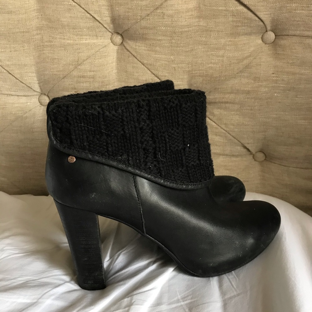 UGG Australia Black Leather Booties size 9